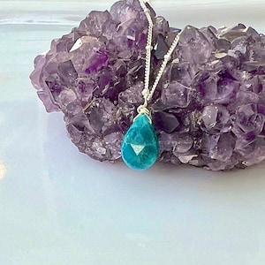 Apatite crystal necklace, Anxiety Relief Crystal Jewelry, Stress Relief Gemstone Pendant, Healing Necklace for Women
