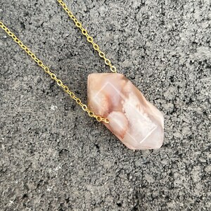 Cherry blossom Agate pendant, flower agate natural stone necklace, tropical necklace , gifts for her, crystal point, boho necklace