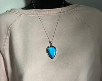 Whimsical large Blue Labradorite pendant in 925 Sterling Silver - statement necklace - natural blue gemstone - intense flash - gifts for her