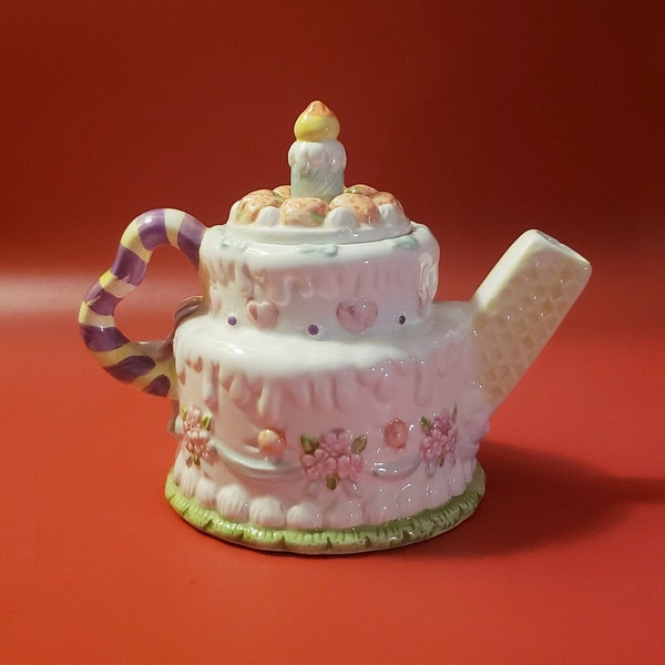Teapot Heritage Mint. LTD Collectibles candle & strawberries on top birthday cake design