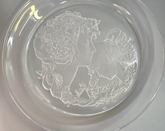 Vintage Luciana Roselli for Lalique "Mother With Child" crystal plate 12.5 inches