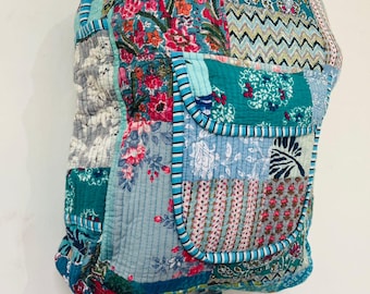 Sac à dos en patchwork de coton fait main : sac pour ordinateur portable bohème indien