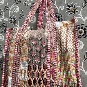 Handmade Cotton Patchwork Tote Bag: Quilted Floral Shoulder Bag