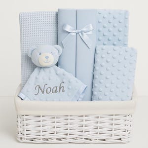 Hoolaroo Personalised Embroidered Newborn Baby Cot Bedding Set Blanket Sheets and Comforter Large Gift Box New Baby Girl Boy Hamper
