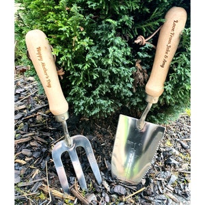 Personalised Garden Tools Engraved Gardening Fathers Day Gift Set Hand Trowel and Fork Dad Retirement Present Allotment Nana Retirement image 1