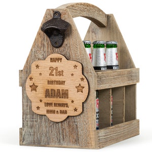Personalised Beer Caddy: Engraved Wooden Beer Carrier with Bottle Opener imagen 2