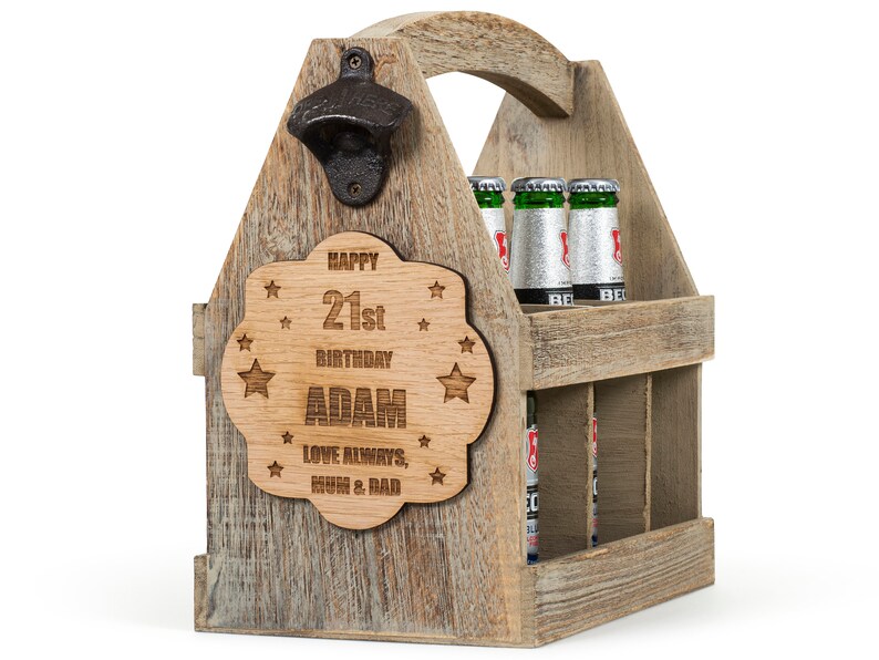 Personalised Beer Caddy: Engraved Wooden Beer Carrier with Bottle Opener imagen 2