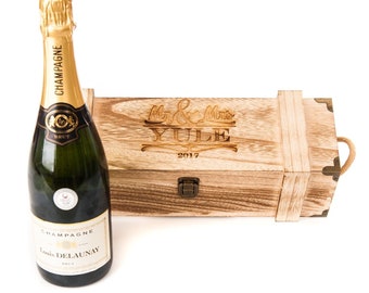 Engraved Wooden Wine Gift Box | Vintage Bottle Chest | Personalised  Wedding or Engagement Present | Mr & Mrs | Champagne Box | Keepsake