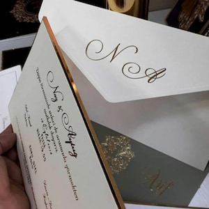 Hochzeitseinladung, Hochzeitseinladung, Gefaltete Hochzeitseinladung, Concertina Hochzeitseinladung, Taschenfach, elegantes Monogramm, Zeitlos