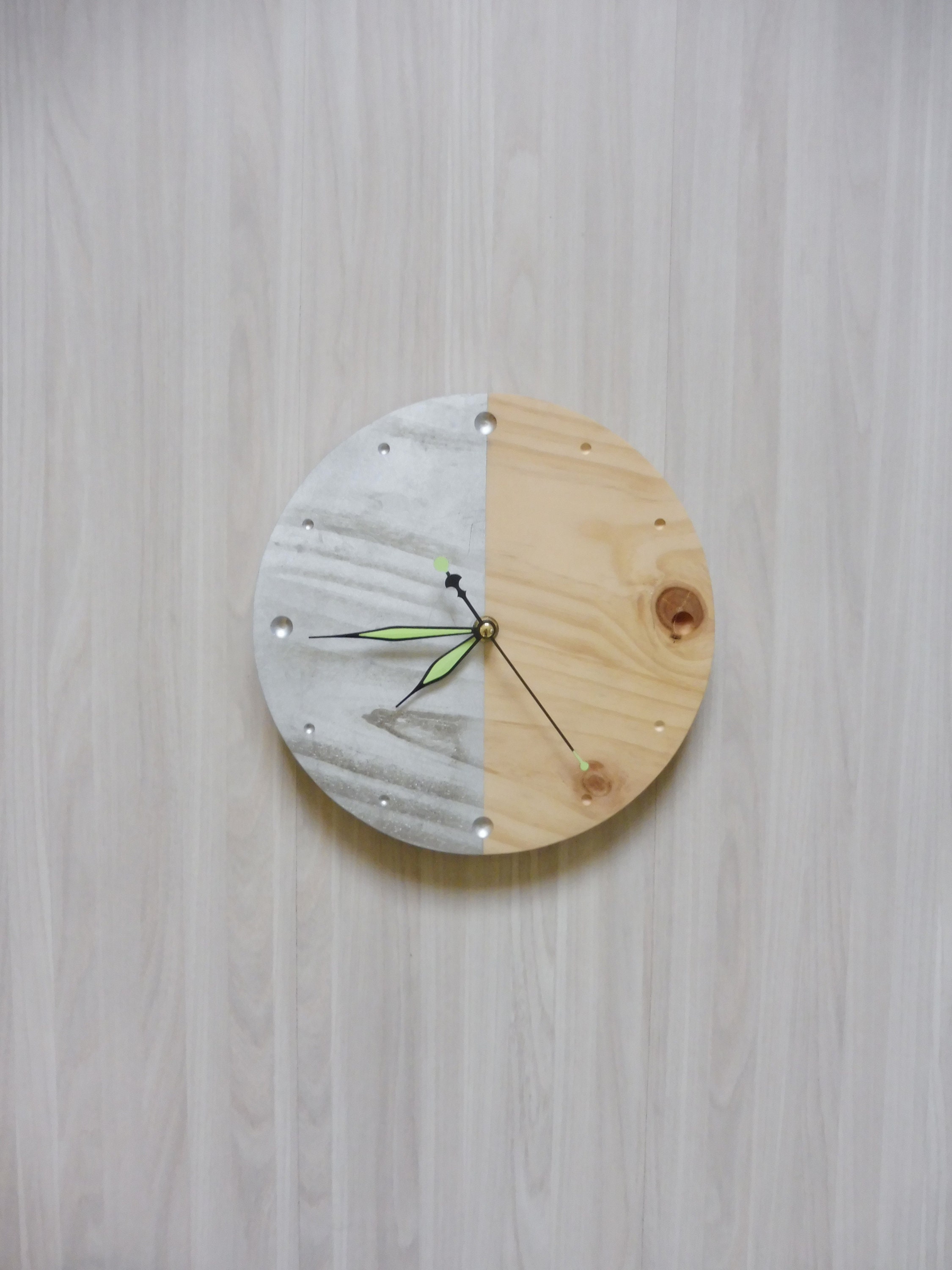 Horloge Argent en Bois