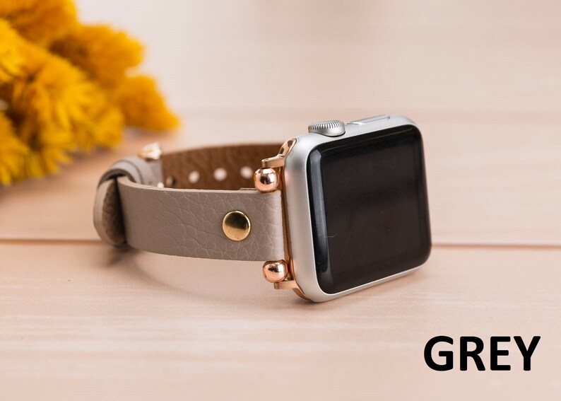 apple watch 38mm and 42mm side by side