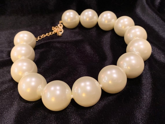Kenneth J Lane Vintage Pearl Necklace, Huge Pearl