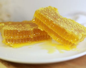 Raw Wildflower Honeycomb: Natural Hand Cut Honey (800g)