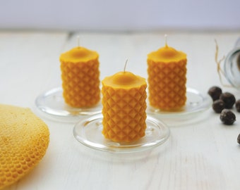 Pyramide Beeswax Candle - Bougie naturelle, emmêlé avec des ornements pyramidal bougie de 100% cire d’abeille
