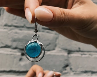 Glasmalerei-blaue Ohrringe Schöne Dekoration Geschenk für sie Mädchen Minimalismus Geschenk für Frau Handgefertigt