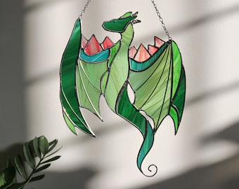 Dragón verde colgante vidrieras Sun Catcher pájaro místico Suncatcher hermana regalo granja casa decoración ventana pared animal