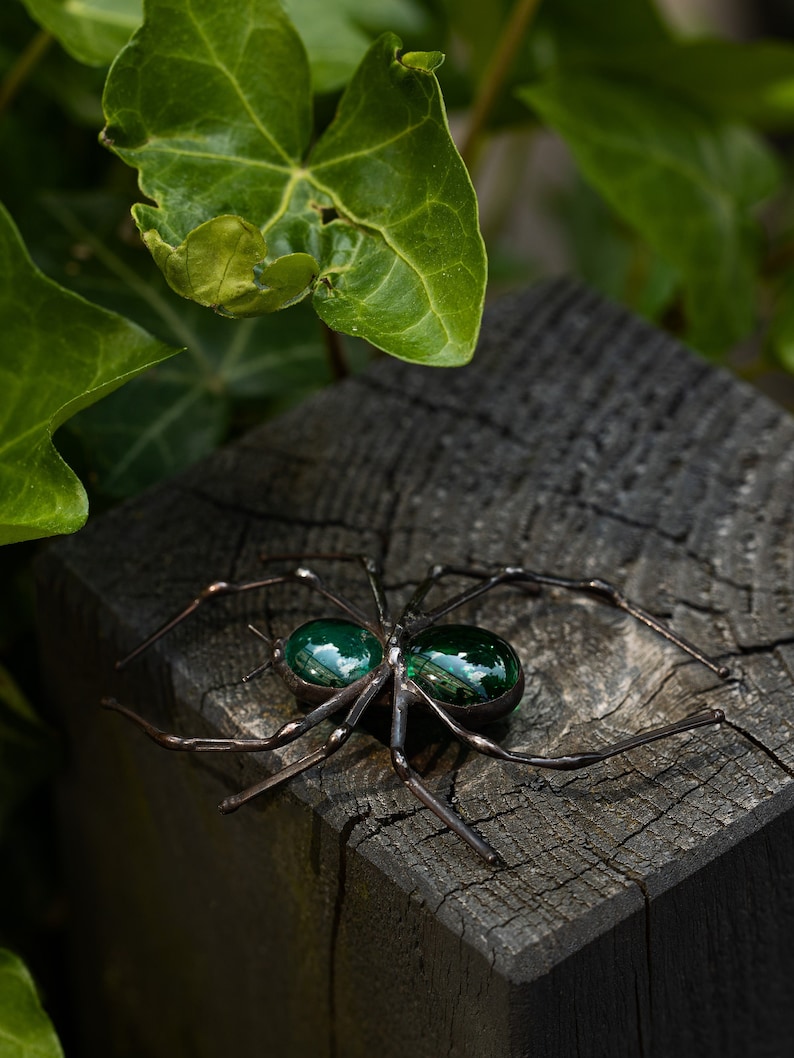 Halloween Bug Brooch Beetle Glass Black Broach Metal Bronze Pin Woman Accessories Imitation Jewelry Badge Interested Boys Animal