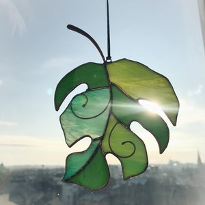 Stained Glass Green Monstera Suncatcher Leaf Gift Home Decor Garden Window Wall Mothers Gift Window Art Cling Ornament