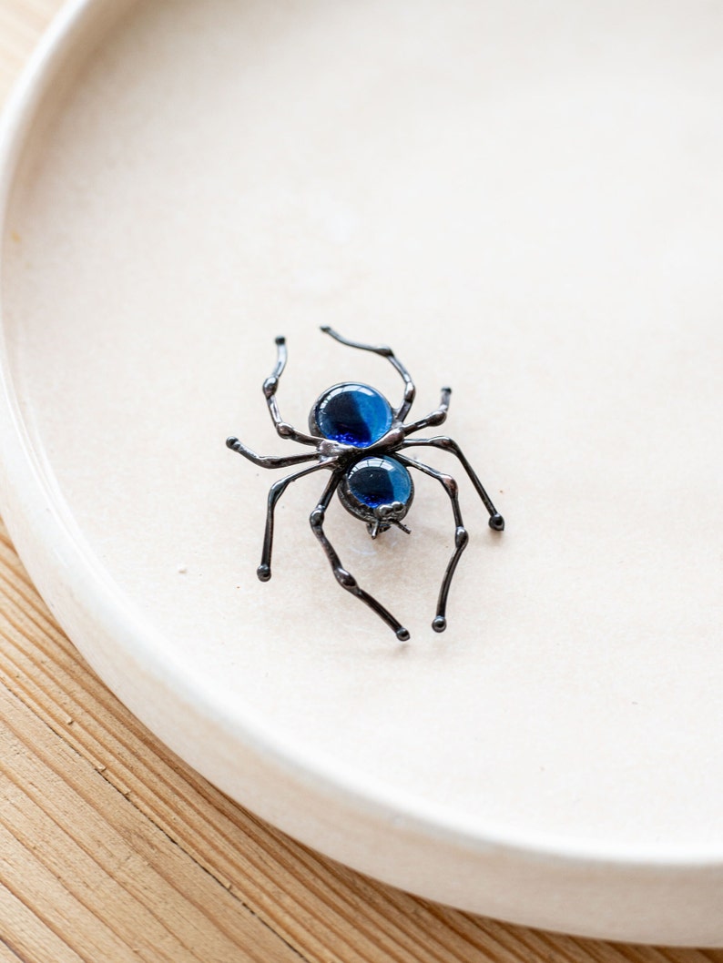 Halloween Bug Brooch Beetle Glass Black Broach Metal Bronze Pin Woman Accessories Imitation Jewelry Badge Interested Boys Animal