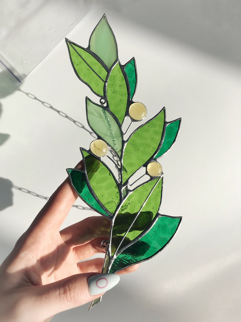 Stained Glass Green Laurel Branch Tiffany Suncatcher Leaf Home Decor Art Window Wall Nature Ornament grandma gift Decorations Hanging