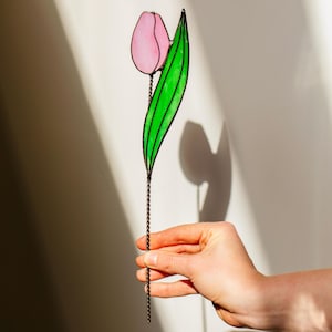 Stained Glass Tulip – Freestanding Glass Flower Decor, Elegant Spring Gift for Women, Table or Windowsill Accent, Minimalist Home Style