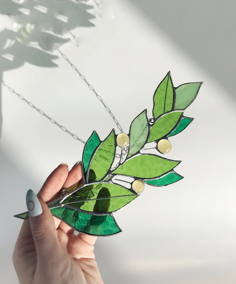 Stained Glass Green Laurel Branch Tiffany Suncatcher Leaf Home Decor Art Window Wall Nature Ornament grandma gift Decorations Hanging