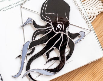 Atrapasueños de vitral de pulpo negro. Decoración para el hogar. Adornos para ventanas y paredes. Tentáculos de kraken espeluznantes para Halloween.