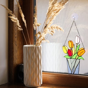 Stained Glass Mum Gift Bouquet Flower Tulips Suncatcher Farmhouse Home House Decor Flowerpot Window Wall Hangings, Living room art