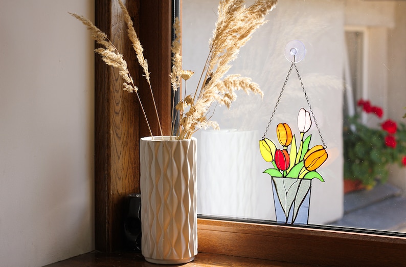 Stained Glass Mum Gift Bouquet Flower Tulips Suncatcher Farmhouse Home House Decor Flowerpot Window Wall Hangings, Living room art