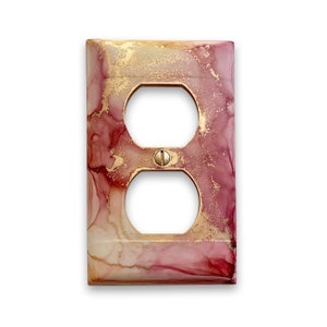 Cubiertas para interruptores y tomacorrientes con diseño abstracto colorido - Placa de pared basculante dúplex - Placa de interruptor pintada - Rosa, rojo y dorado