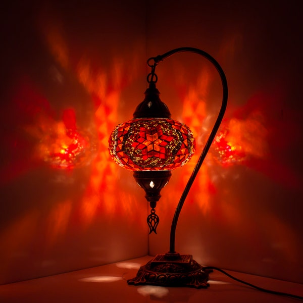 Lampe turque - Lampe de table en mosaïque turque faite à la main - Lampe marocaine décorative - Éclairage pour chambre à coucher et chambre à coucher Led Bulb avec boîte cadeau