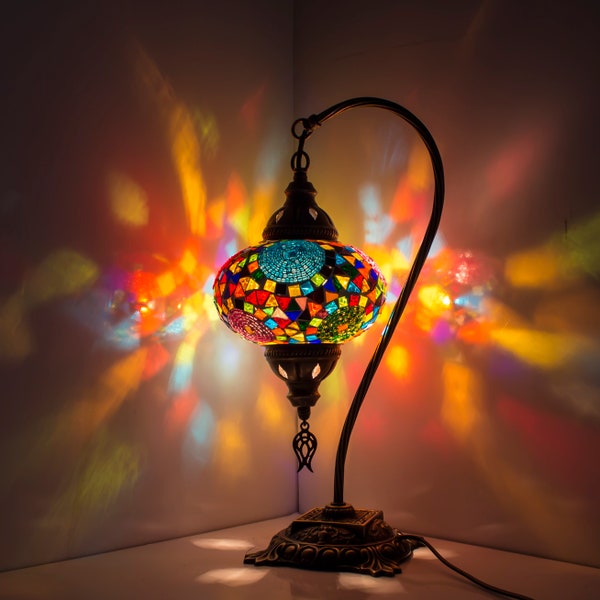Lámpara turca - Lámpara de mesa de mosaico turco hecha a mano - Lámpara decorativa marroquí - Iluminación para dormitorio y sala de estar Bombilla LED con caja de regalo