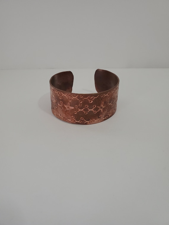Wide Hinged Copper Cuff Bracelet w Ornate Design    RAK47