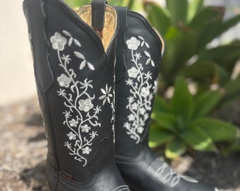 WOMENS COWGIRL cowboy black embroidery white flowers square toe leather BOOTS Handcrafted