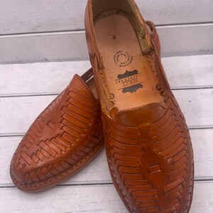 huaraches bear paw