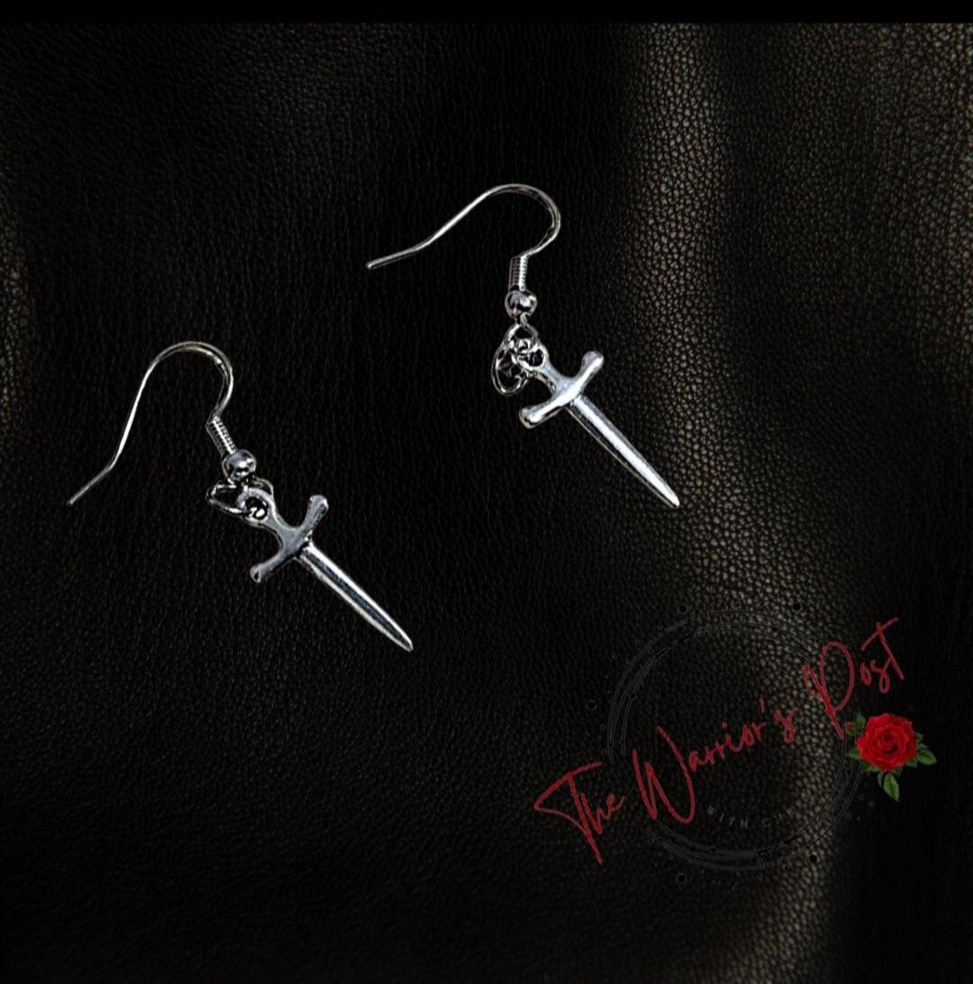 Dangle 2024 sword earrings