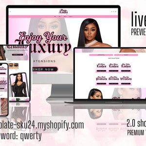 Pu&ograve; includere: Un mockup di un sito web per un negozio che vende ciglia, extensioni per capelli e altri prodotti di bellezza. Il sito web &egrave; rosa e nero con il testo "Enjoy Your Luxury" e "XTENSIONS". Il sito web &egrave; mostrato su un laptop, un tablet e un telefono.