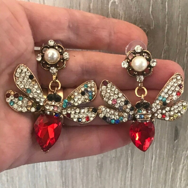 Vintage luxury earrings GOLD Ruby red earrings pearl winged bee earrings emerald crystal ruby earrings insect bee earrings ladies earrings
