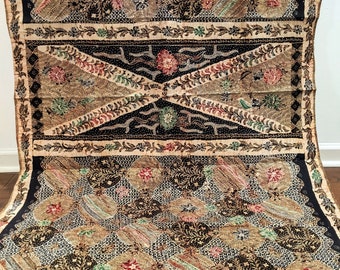 Indonesian Batik Tulis with Circles, Handdrawn Batik Madura, Indonesian Batik Fabric, Handwritten Batik Sarong, Made in Indonesia