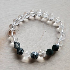 Handmade gemstone beaded bracelet with Moss Agate and Clear Quartz. Healing bracelet.