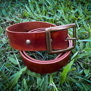 Bush crafter&#39;s full grain leather belt, veg tanned leather belt, bush craft belt