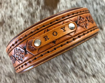Gepersonaliseerde leren hondenhalsband, aangepaste hondenhalsband, bewerkt leer