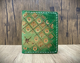 Hand tooled leather wallet, minimalist leather wallet, bifold leather wallet, cardholder