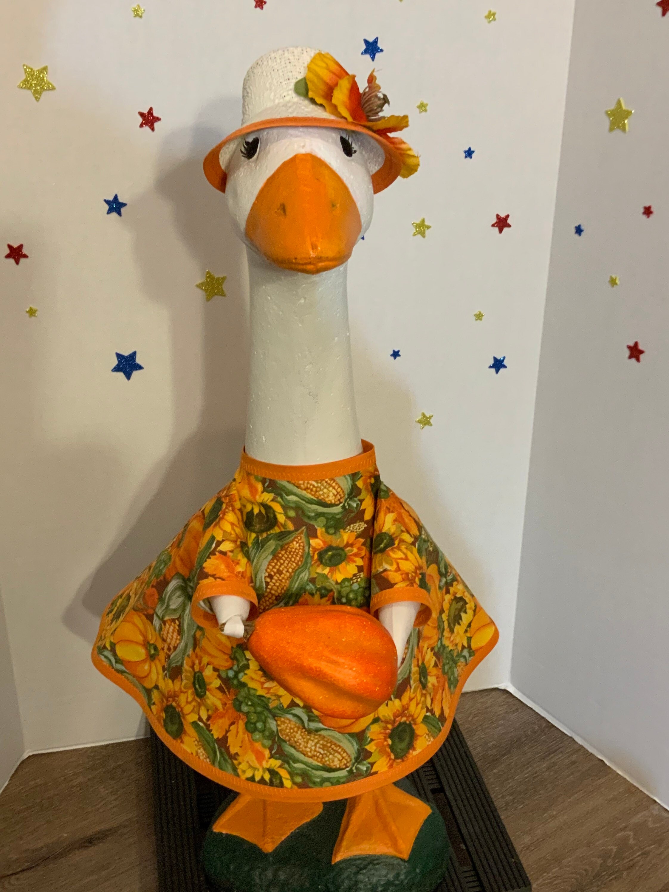 Goose Clothes Pattern for sale Only 4 left at 70