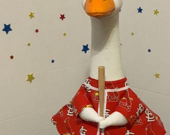 26” to 29” St. Louis Cardinals Goose Clothes