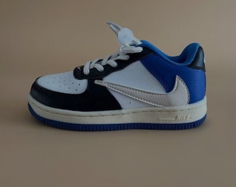 nike reverse swoosh shoes