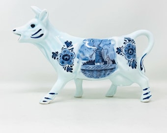 Vintage Horizon of Canada Rare Light Blue Delft Style Cow Creamer, Japan