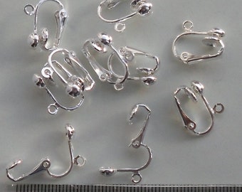 Medium silver plated clip on earrings, jewellery findings (pack of 5 or 10 pairs). Standard P&P is RM 2nd class. 1st class upgrade available