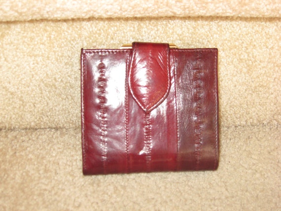 Vintage Classy 1970 Eel Dark Burgundy Skin small w