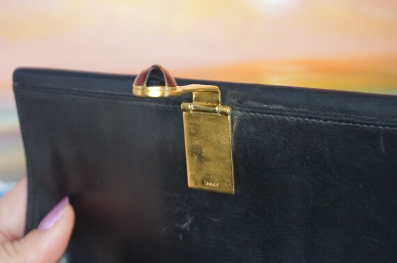 Vintage Gucci leather wallet, made in italy with … - image 3